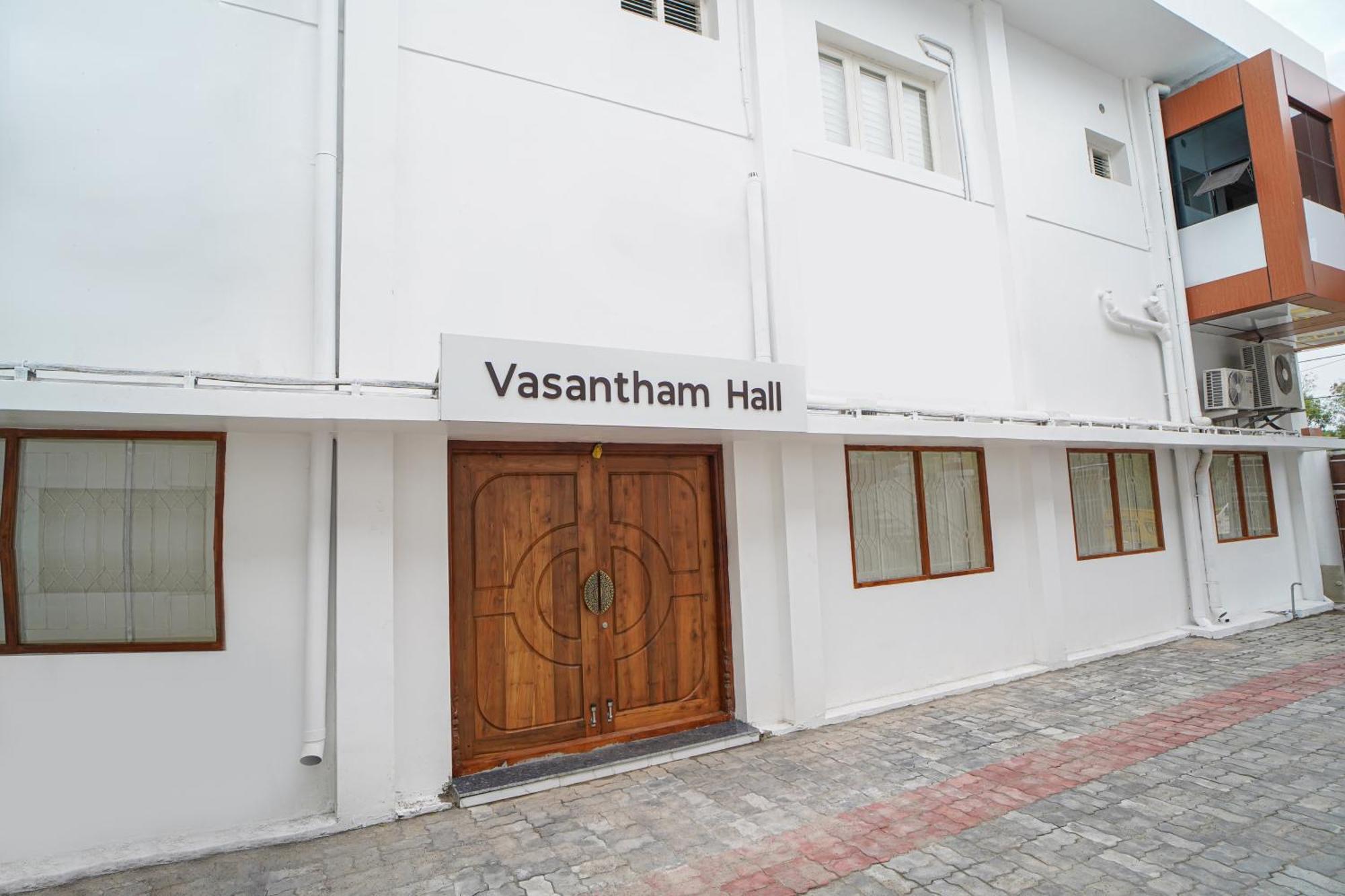 Отель Tpc Camphor Tiruchirappalli Экстерьер фото